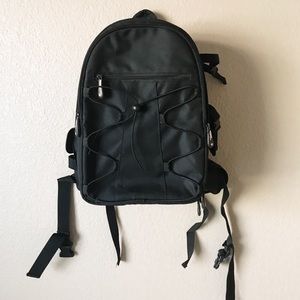 Amazon basics camera bag